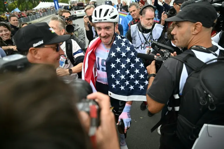 Brandon McNulty venceu o título mundial de corrida de estrada em Montreal, ficando 13 segundos à frente de Michael Matt…