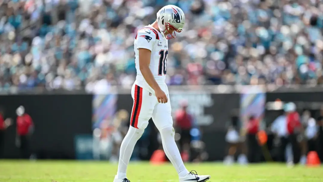 Patriots perderam para Jaguars por 35 a 6 e Mike Vrabel disse que o nível de preocupação é muito alto. O quarterback Dr…