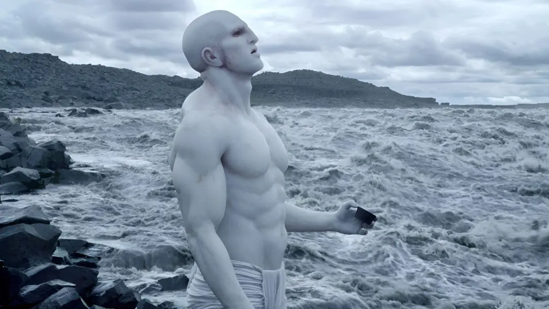 Ridley Scott é apontado como o diretor que fez uma adaptação Lovecraftiana excelente, fugindo do desafio de traduzir os…