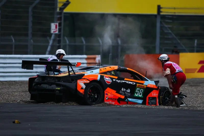Fuji 6 Horas, acidente grande entre Aston Martin e McLaren, sem culpado definido pelos juízes. O lance aconteceu perto …