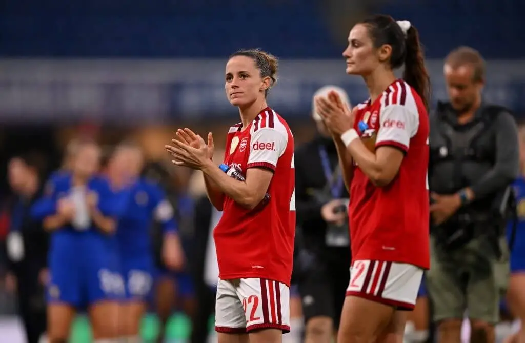 Um jogo no Chelsea terminou 1 a 0, e a cena lembrou final de taça, com jogadores demonstrando grande frustração. A prof…