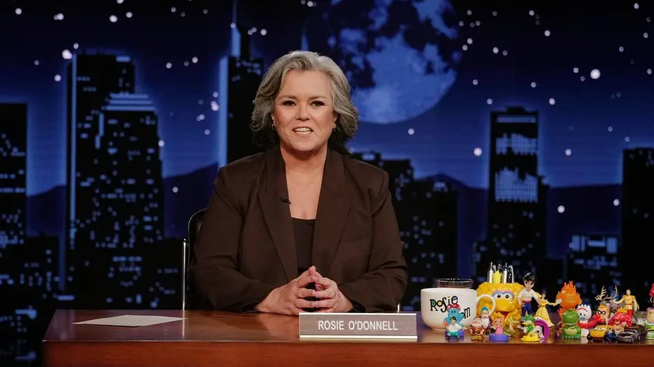 Rosie O'Donnell criticou Ed Sheeran e Robert Kraft durante aparição no The Late Late Show, alegando que Sheeran errou a…