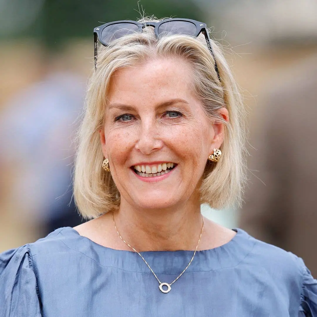 Duquesa Sophie viaja para o exterior logo depois de se tornar aninhada. Isso acontece enquanto a Princesa Anne realiza …
