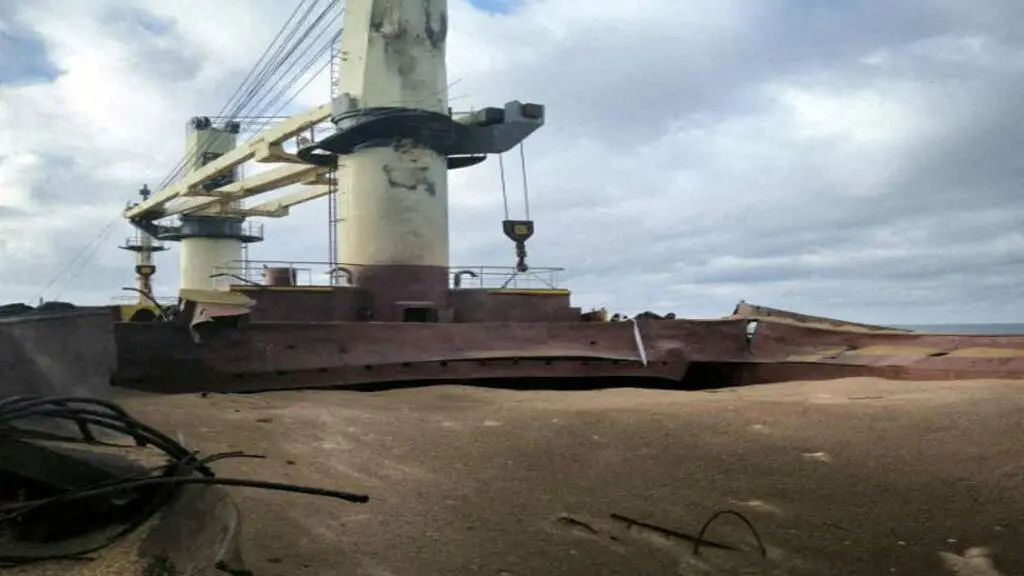 Dois centros de dados e navios no Mar Negro foram atingidos por ataques russos. Essa pressão constante na Ucrânia mostr…
