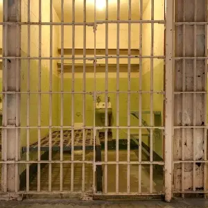 Nos EUA, um homem condenado à morte foi libertado após 41 anos graças a um novo exame de DNA. É um caso que mostra como…