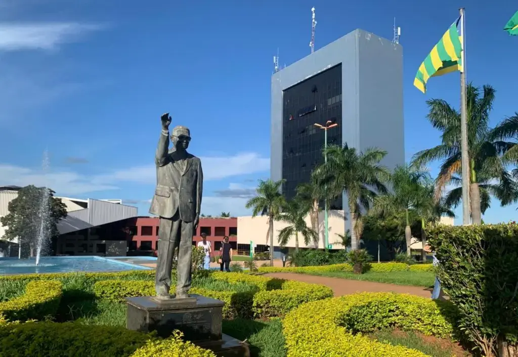 Goiânia remanejou R$ 6,398 milhões do orçamento para garantir as emendas parlamentares. É um lance burocrático que movi…