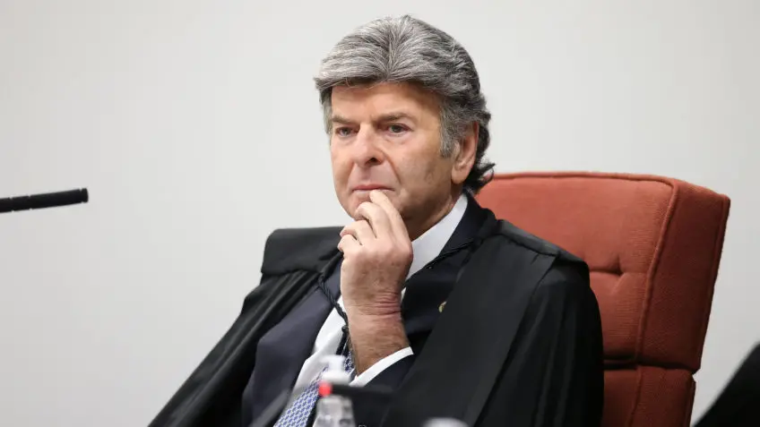 Ministro Fux suspendeu a decisão de Flávio Dino sobre posts do TSE relacionados a Nossa Senhora Aparecida. Isso restabe…
