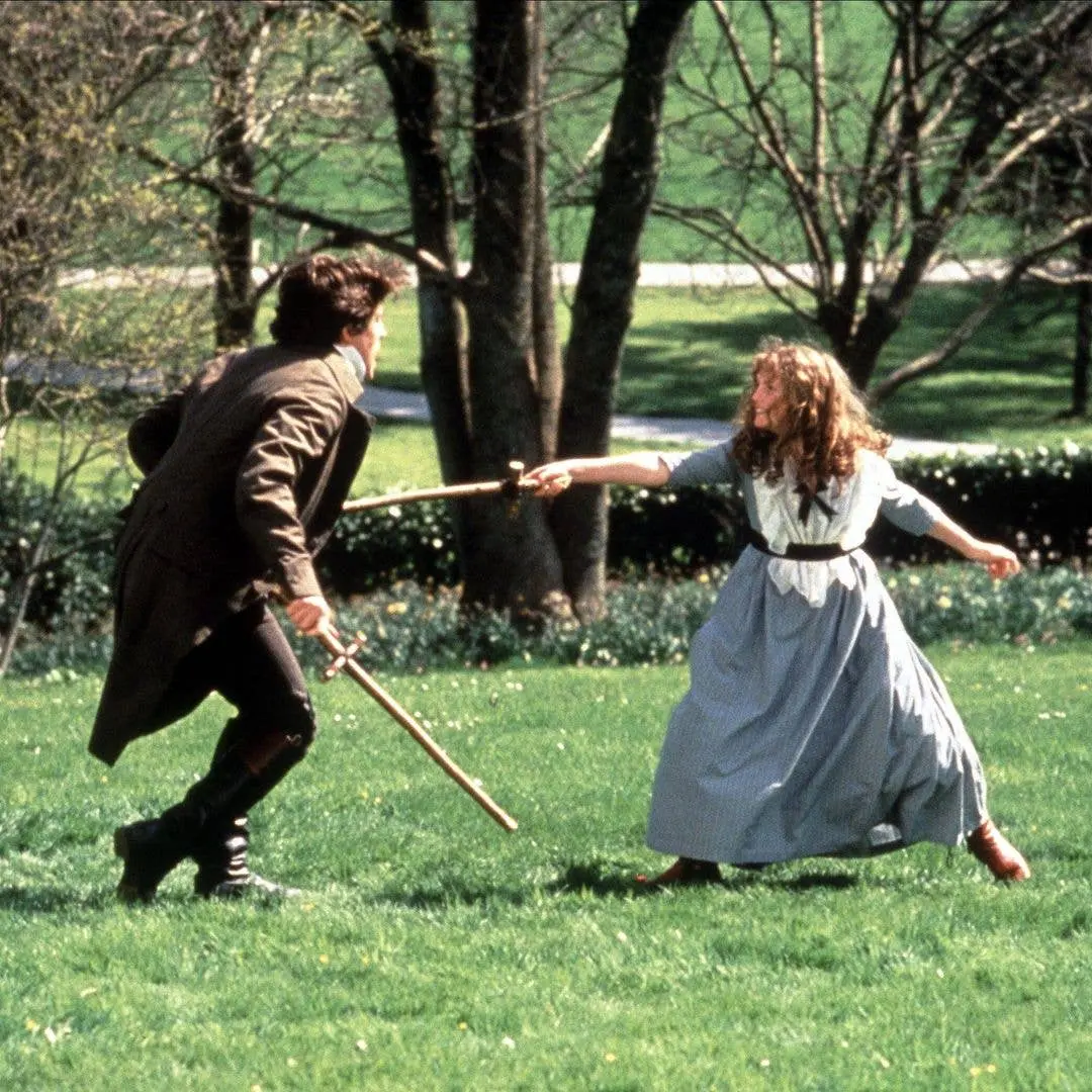 Myriam François criticou o remake de Sense and Sensibility, apesar de Daisy Edgar-Jones e Esmé Creed-Miles estarem no n…