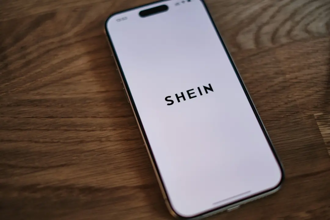 Ações da Shein caíram mais de 11% na Bolsa de Hong Kong depois de um resultado do semestre fraco, com lucro operacional…