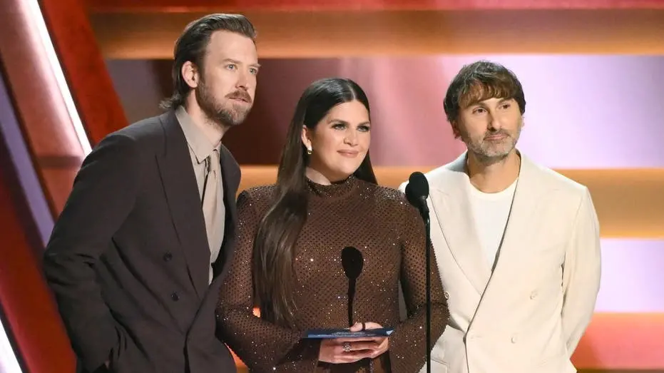 Charles Kelley, músico da Lady A, foi diagnosticado com leucemia, um câncer raro no sangue. A descoberta veio após ele …