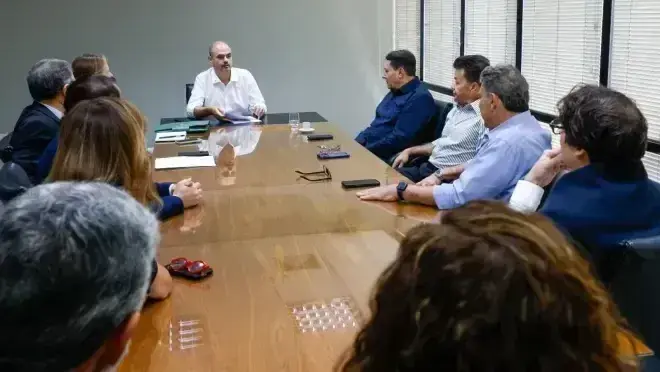 R$ 32 milhões para clubes de Minas Gerais, o governo estadual anunciou apoio aos times após a proibição das bets. A aju…