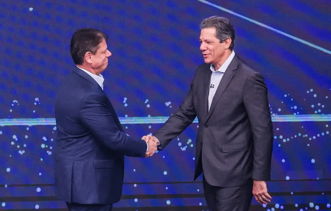 Tarcísio com 44% das intenções de voto em São Paulo, pesquisa Quaest aponta. A diferença de 20 pontos para Haddad, que …