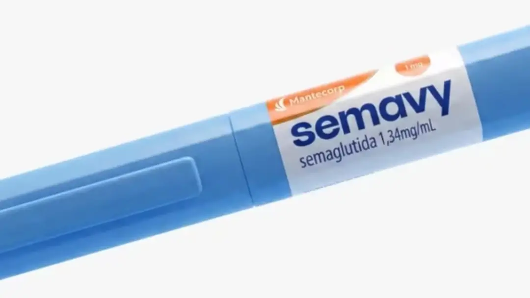 Aeroporto de Congonhas teve propaganda da Semavy, medicamento de prescrição, em painéis eletrônicos e redes sociais. A …