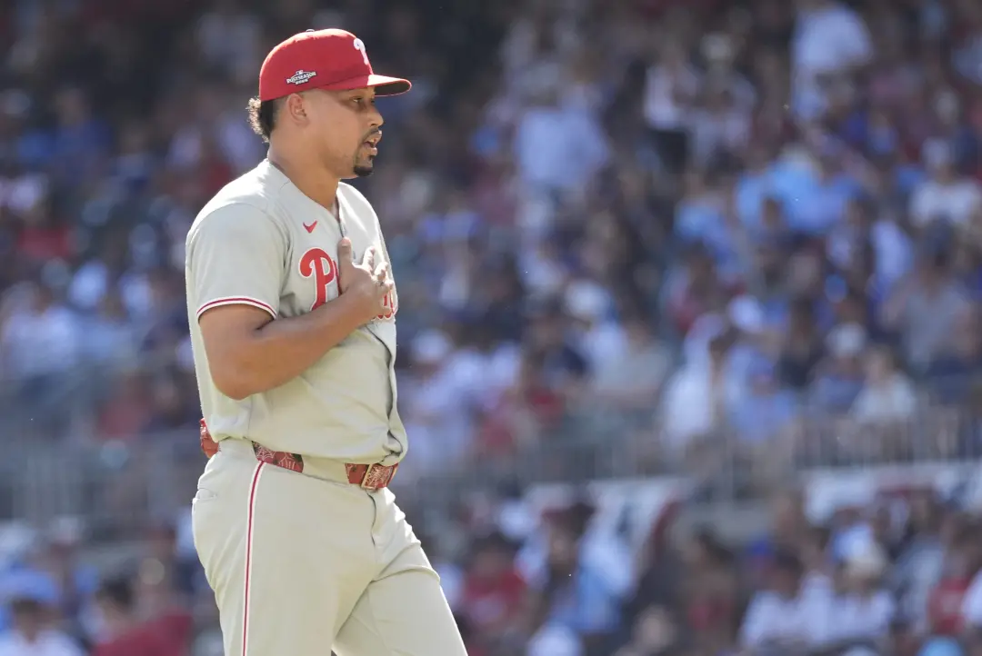 Atlanta, no jogo 2 da Série Wild Card, os Bravos ganharam de 5 a 3 contra os Phillies, com Austin Riley marcando um hom…