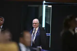 Fachin mantém fora da pauta o processo sobre publicações de Nossa Senhora, após divergências entre Dino e Mendonça no S…