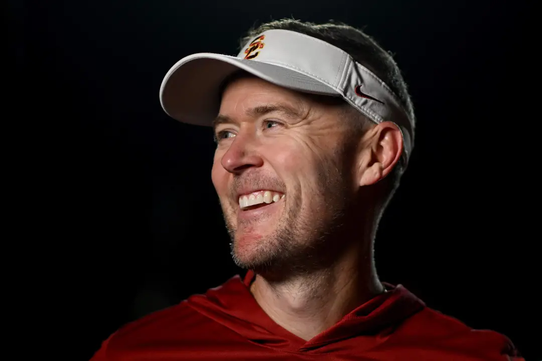 USC perdeu por 41 a 27 para o Oregon, e a análise de Josh Pate aponta que isso pode marcar o fim do tempo de Lincoln Ri…