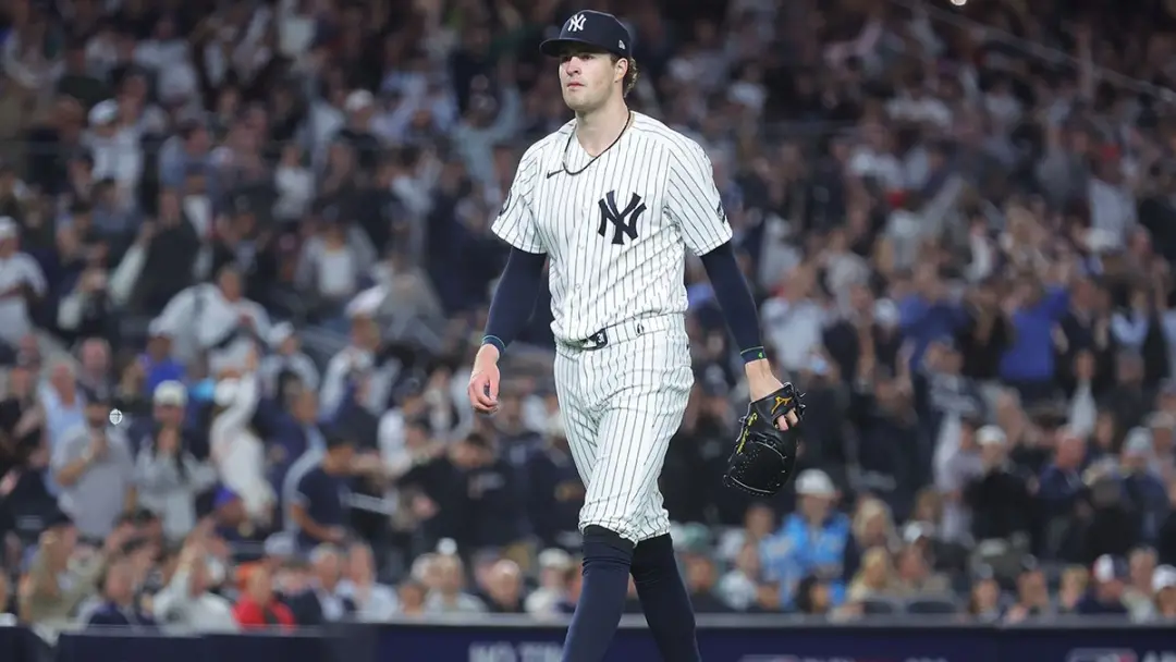Cam Schlittler levou o Yankees a uma vitória dominante de 9 a 0 contra os Red Sox no jogo 1 da Wild Card, com 6.1 entra…
