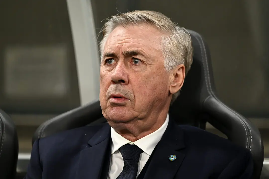 Raphinha machucou contra a Austrália e o tratamento de Ancelotti no intervalo gerou muita irritação no vestiário do Bar…