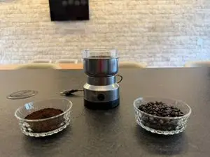 Um moedor elétrico custa R$ 39 e promete ir além do bom cafezinho. Acho que esse tipo de coisa simples faz diferença no…