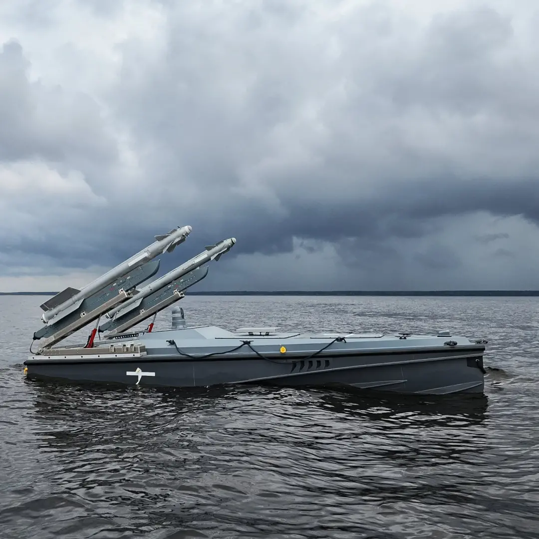 Drones navais ucranianos, que começaram como barcos motorizados modificados, estão virando plataformas de ataque no mar…