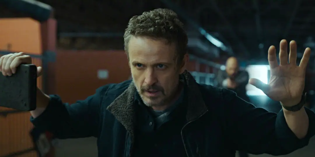 Netflix garante retorno de temporada final para um thriller que substitui Jack Ryan. A plataforma soltou The Rip, com M…