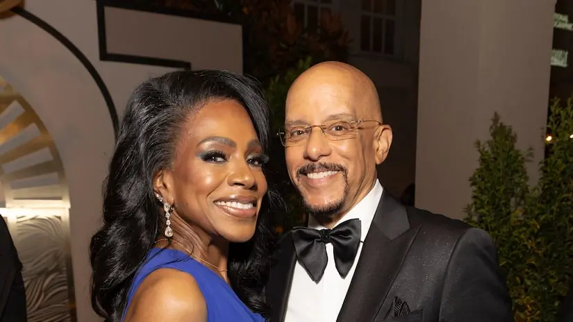 Sheryl Lee Ralph falou sobre o segredo do casamento de 21 anos com o senador Vincent Hughes. Ela disse que ama e gosta …
