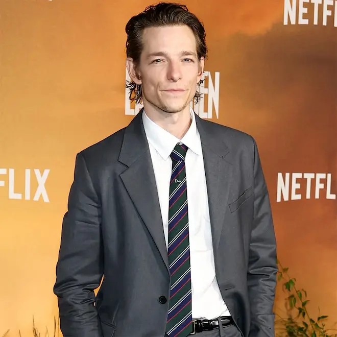 Mike Faist, ator de Challengers, se afastou do palco após o filme de 2024, com Zendaya e Josh OConnor. Ele sentiu o pes…