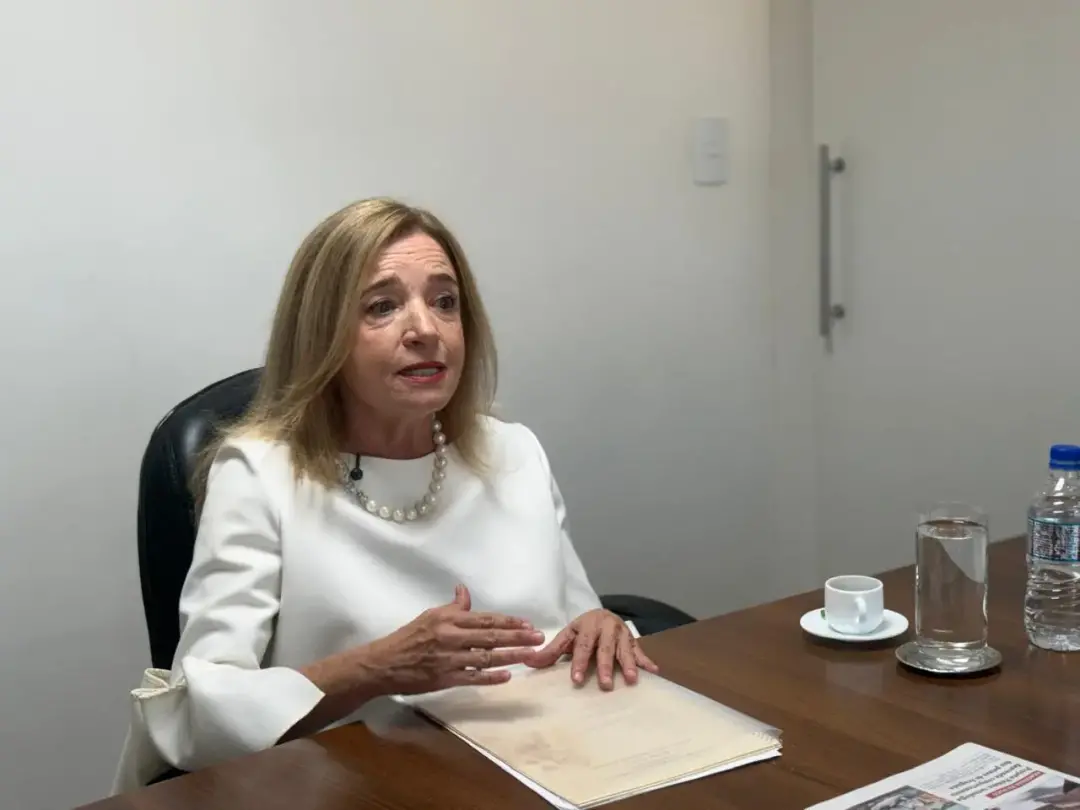 Espanha como referência europeia no combate à violência contra mulheres por ter um sistema que integra legislação, prev…