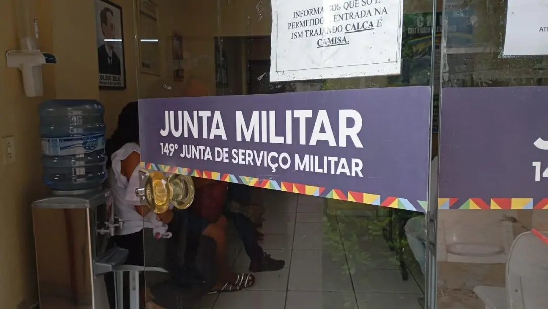 Jovens dispensados do Serviço Militar em Petrolina podem retirar o certificado definitivo na Junta Militar, de segunda …