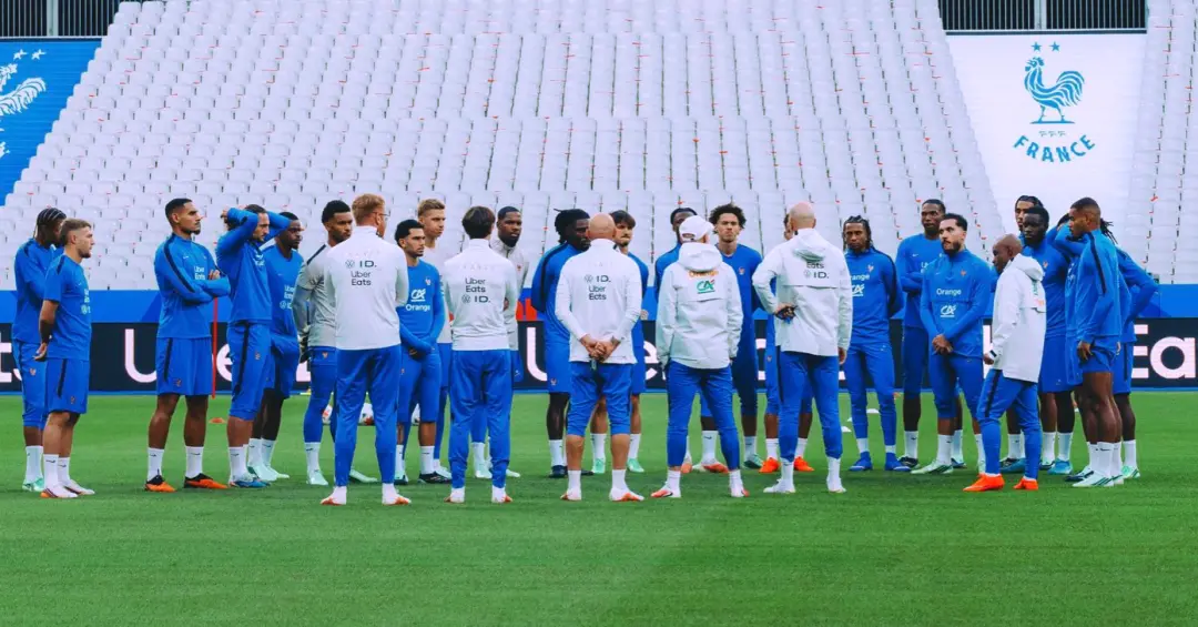 França e Itália vão jogar sexta, às 15h45, no Stade de France pela Nations League. A França tá líder e tenta manter o e…