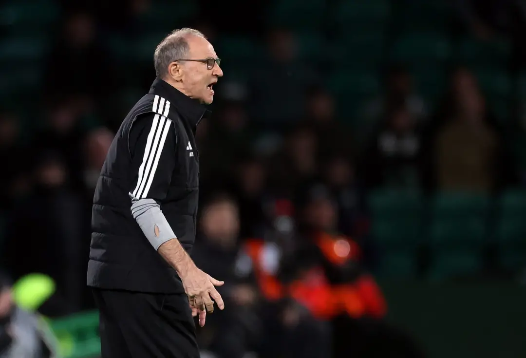 Martin O’Neill está chegando ao estádio antes do jogo Celtic contra Rangers em 20 de setembro de 2026. A situação do tr…