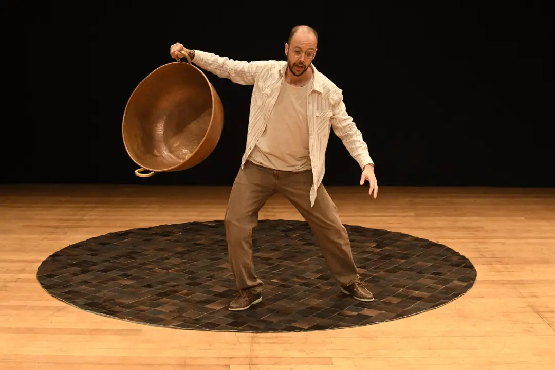 Centro Cultural UFG recebe o monólogo Cobre do meu pai dia 8 de outubro às 20h, com entrada franca. Curto o teatro quan…