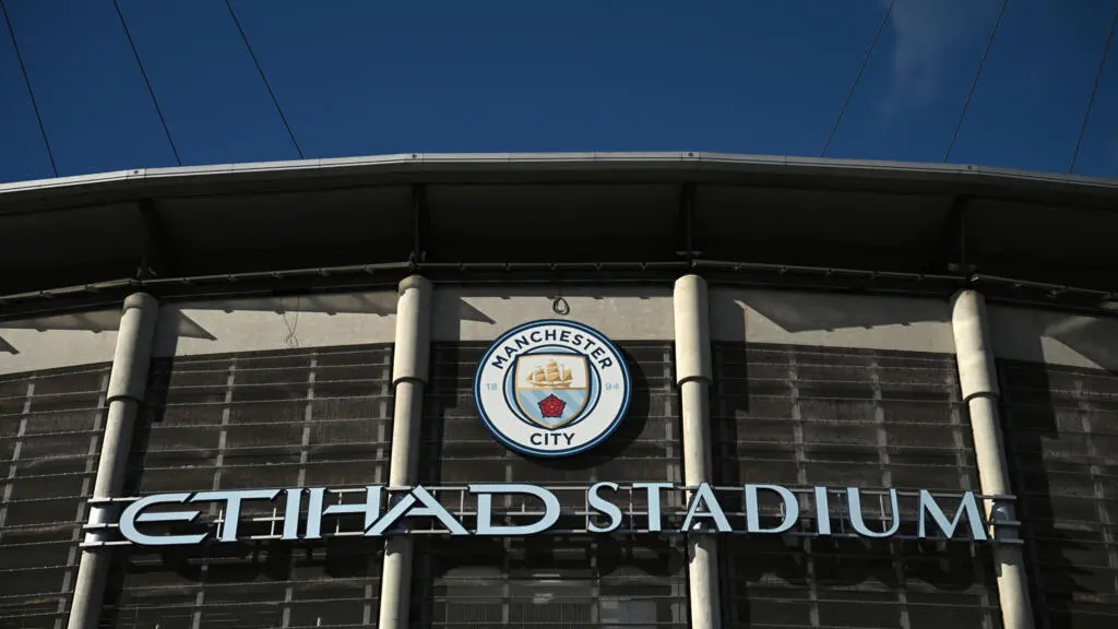 Manchester City recorreu contra a comissão que disse que o clube burlou as regras financeiras da Premier League por mai…