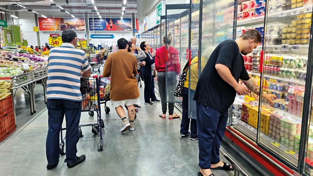 Açúcar e café em pó caíram até 25% nos supermercados de São Paulo nos últimos 12 meses. A queda vem da recomposição da …