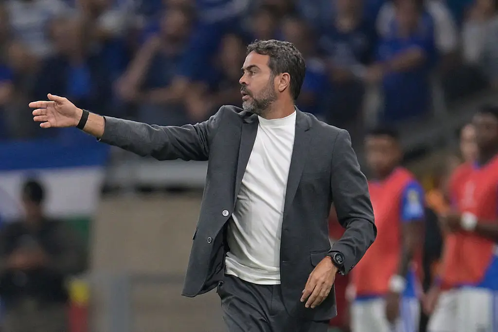 O Matías Viña, lateral uruguaio emprestado do Flamengo, tem oito jogos para provar o valor no Cruzeiro em Belo Horizont…