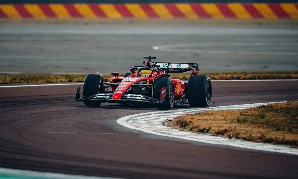 Hamilton foi advertido e a Ferrari multada em dez mil euros por um incidente com Bortoleto no treino livre no Bahrein. …