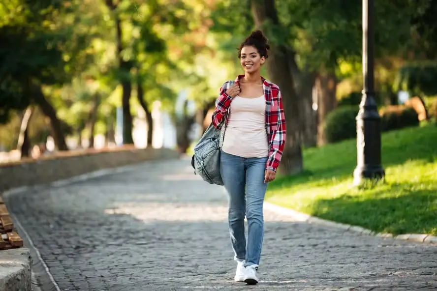 Aos 11 e 12 anos, quem caminhava mais tinha menos problemas de saúde mental, um estudo com 5.515 adolescentes mostrou. …