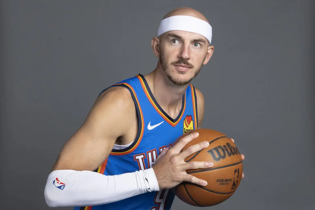 Alex Caruso, um talento do Thunder, pode ter uma temporada de destaque, mudando de papel de arma tardia para algo mais …