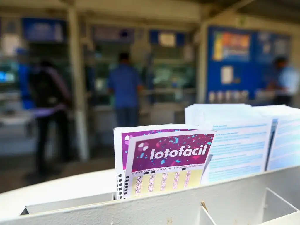 São Paulo teve o sorteio da Lotofácil concurso 3795, com prêmio estimado em R$ 2 milhões. Esses números sorteados exige…