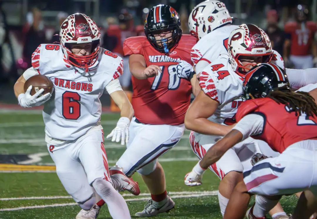 Quatro vitórias garantem vaga no playoff estadual de futebol americano em Illinois. Times da região de Peoria jogam na …