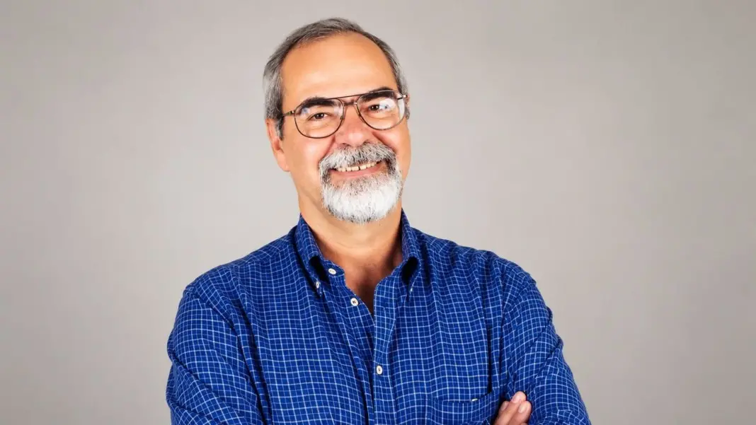 Ronaldo Carvalho, empresário responsável pela união de Drogarias Pacheco e São Paulo, faleceu aos 82 anos. A fusão em 2…