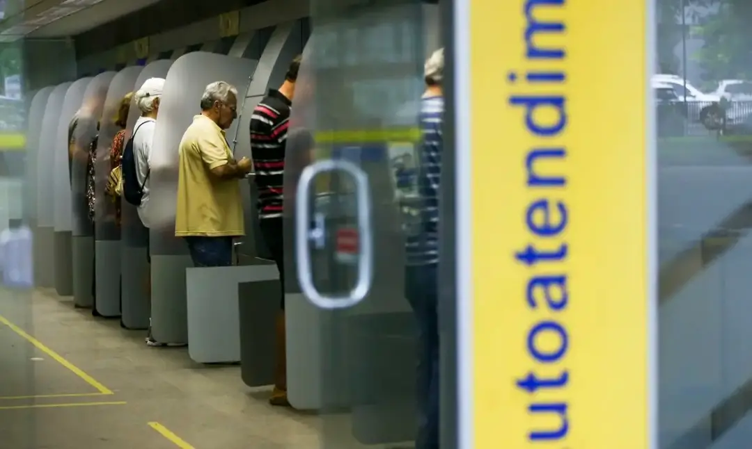 Notificação do Banco do Brasil avisou que o limite de crédito de clientes iria zerar em 31 de outubro de 2026. Isso ger…