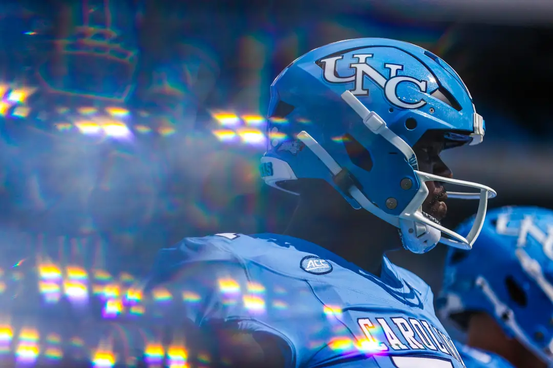 Carolina vai jogar contra Notre Dame no sábado ao meio-dia, no Steel City. A previsão é de chuva, mas o horário pode aj…