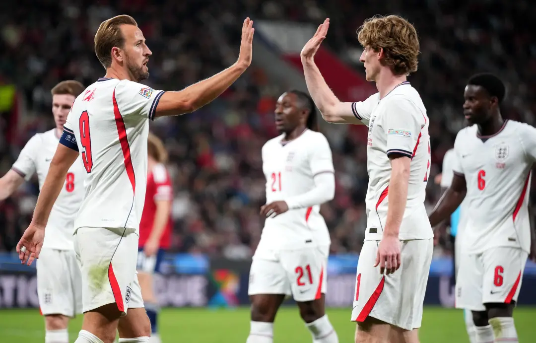 Harry Kane falou que Anthony Gordon está entre os principais jogadores da Inglaterra, destacando a performance dele nos…