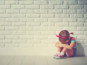 Sinais de alerta de depressão em crianças e adolescentes precisam de muita atenção. A gente tem que ficar ligado porque…