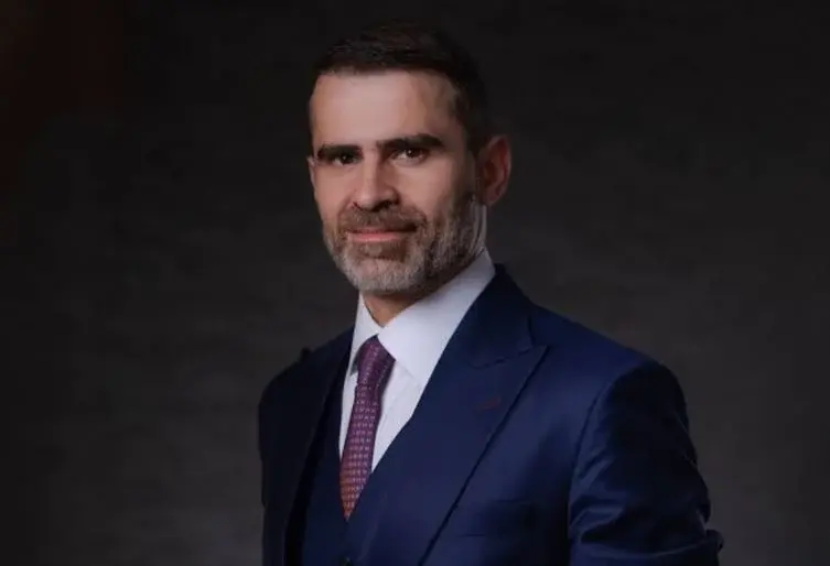 Luis Felipe Cunha assume a cadeira no Senado no lugar de Moro, que vai ser governador do Paraná. Essa nomeação mostra u…