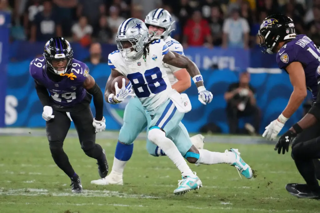 Dallas Cowboys venceram Houston Texans por 34 a 30 no domingo, com CeeDee Lamb marcando o gol da vitória. O comentário …