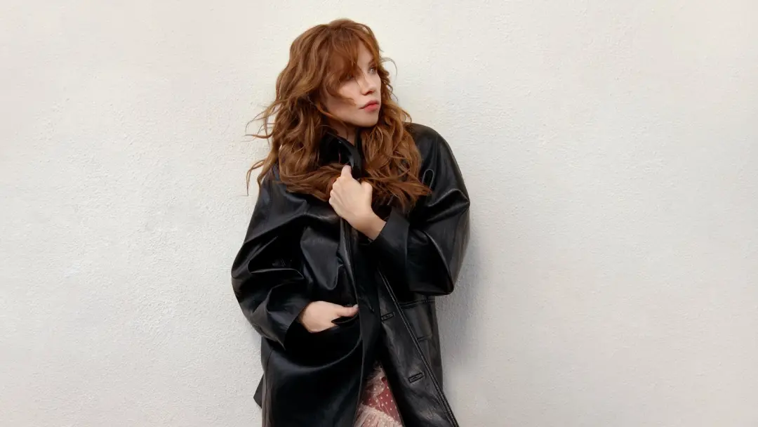 Carly Rae Jepsen soltando oito músicas extras do álbum duplo. Entre as faixas B lados tem Yes, Wedding Season e Muscle …