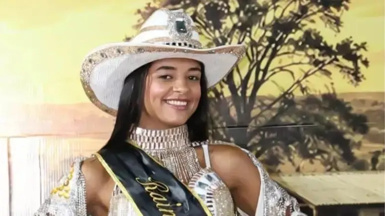 Ana Beatriz Araújo, de 22 anos, morreu após ser atingida por um raio em Almas, Tocantins. O Sindicato Rural lamentou a …