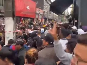 Inauguração de loja popular no Brás causou tumulto e a Prefeitura bloqueou ruas em São Paulo. O exagero no controle de …